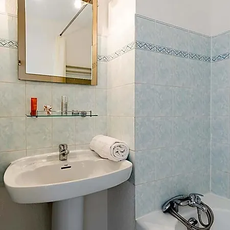 Lagrange Le Domaine Des Grands Pins Apartmanhotel
