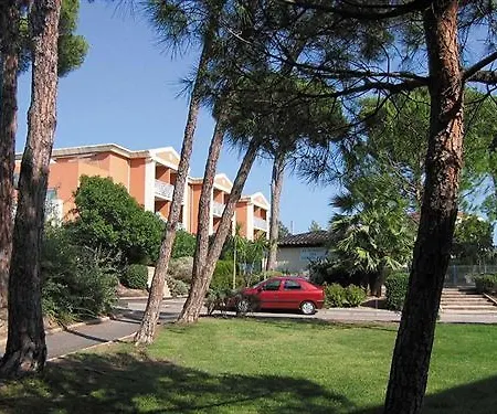 Lagrange Le Domaine Des Grands Pins 2* Saint-Raphael (Var)