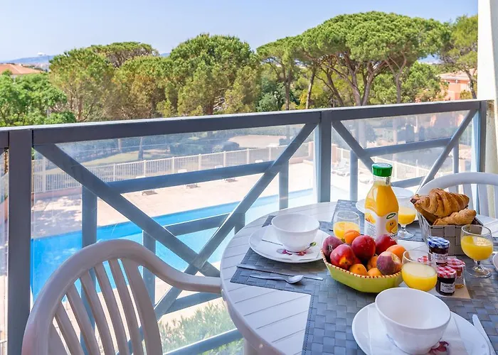 Lagrange Le Domaine Des Grands Pins Сен-Рафаэль